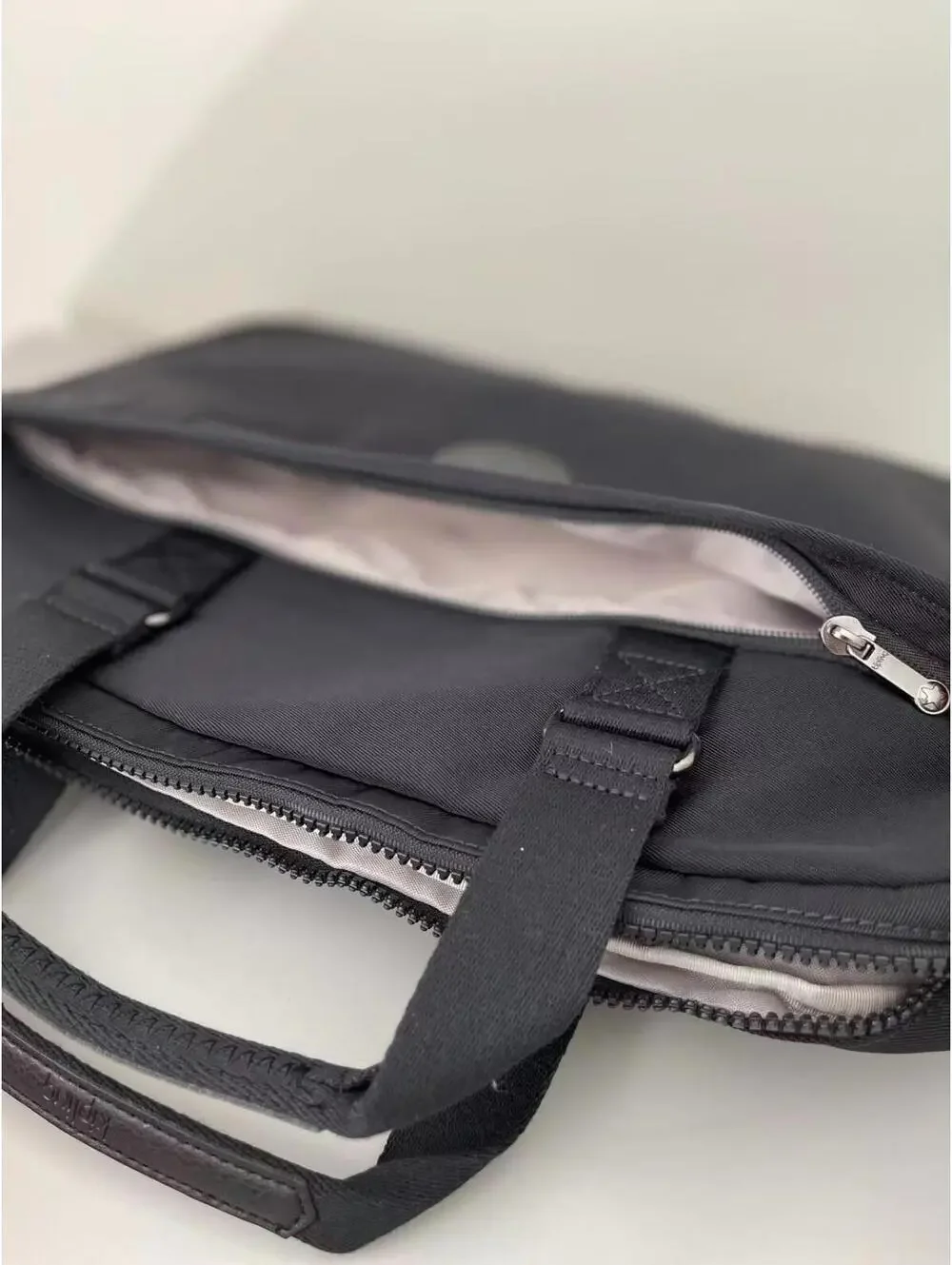 Kipling Elsil Laptop Bag in Rich Black NWT - Picture 6 of 6